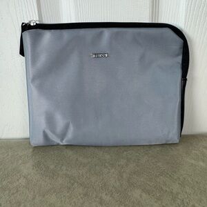 Tumi for Delta Travel Zipper Pouch Gray Toiletries Small